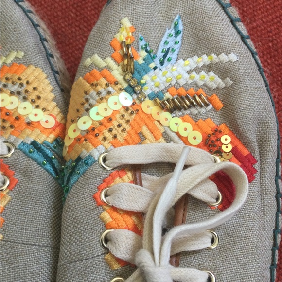 Nine West Tropical Espadrilles - Picture 4 of 6